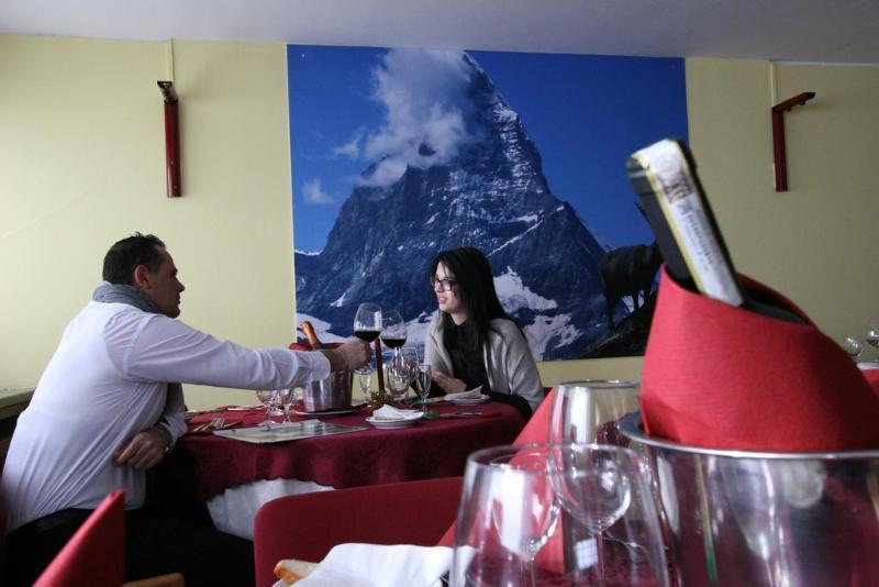 Hotel Lo Stambecco Breuil-Cervinia Exterior photo